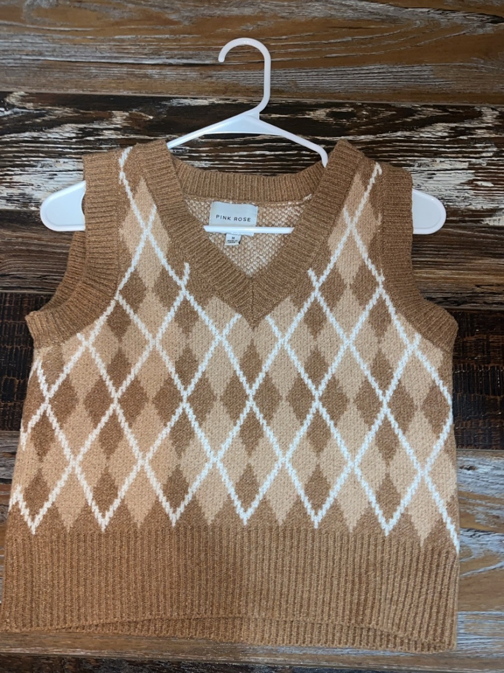 Pink Rose Camel and Cream Argyle Knit V-Neck Sweater Vest
